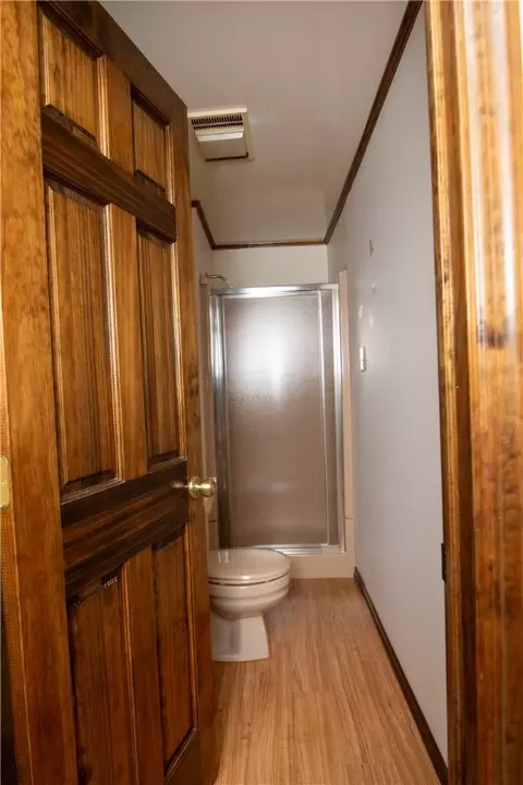 Entry Way - 2693 River Rd, Vandergrift, PA 15690 photo 1 of 1