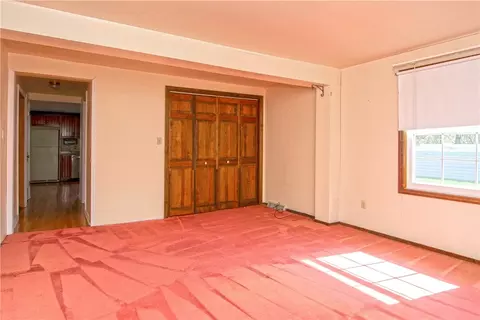 Bedroom - 2693 River Rd, Vandergrift, PA 15690 photo 2 of 2