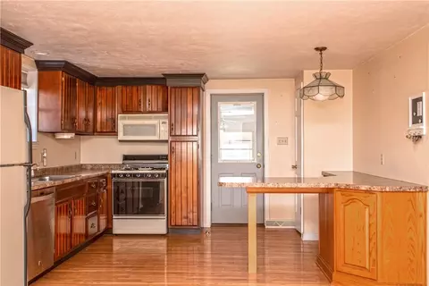 Kitchen - 2693 River Rd, Vandergrift, PA 15690 photo 3 of 4