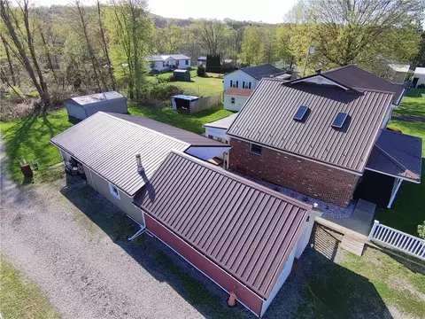 View/Area - 2693 River Rd, Vandergrift, PA 15690 photo 3 of 4