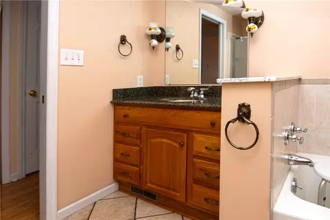 Bath - 2693 River Rd, Vandergrift, PA 15690 photo 1 of 4
