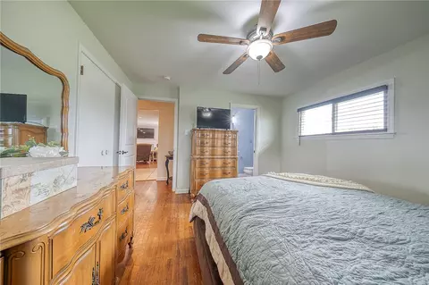 Bedroom - 22 Dell Dr, Irwin, PA 15642 photo 7 of 9