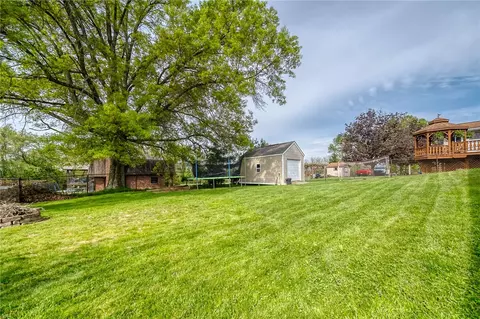 Exterior - 22 Dell Dr, Irwin, PA 15642 photo 6 of 7
