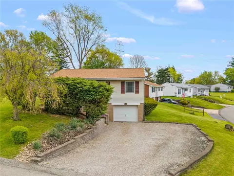 6301 Broad St, South Park, PA 15129
