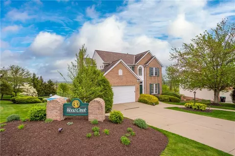 8001 Woodcreek Dr, Bridgeville, PA 15017