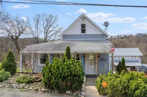 1374 E Maiden St, Washington, PA 15301