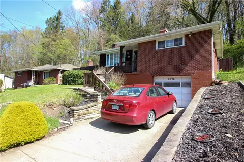 2979 Sebolt Rd, South Park, PA 15129