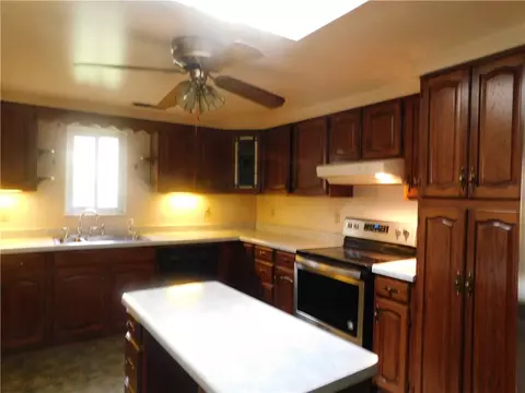 1237 Second St, Clairton, PA 15025 photo 7