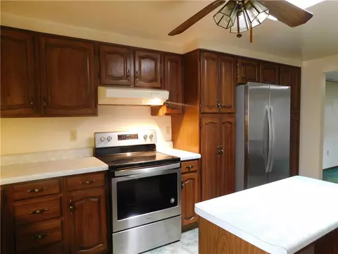 1237 Second St, Clairton, PA 15025 photo 8