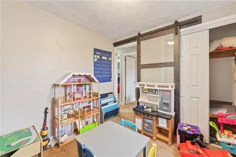 13731 Saint Clair Dr, Irwin, PA 15642 photo 20