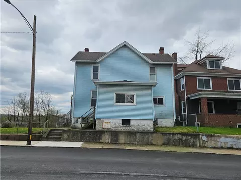 718 W Pittsburgh St, Greensburg, PA 15601
