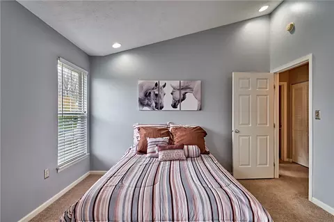Bedroom - 702 Bush Dr, Mars, PA 16046 photo 4 of 4