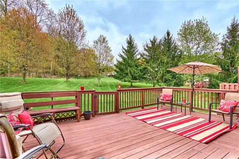 Exterior - 702 Bush Dr, Mars, PA 16046 photo 2 of 4