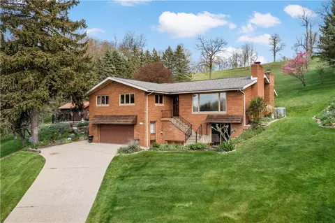 18 Smith Pl, Canonsburg, PA 15317