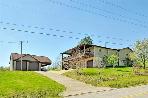 252 Eldersville Rd, Burgettstown, PA 15021