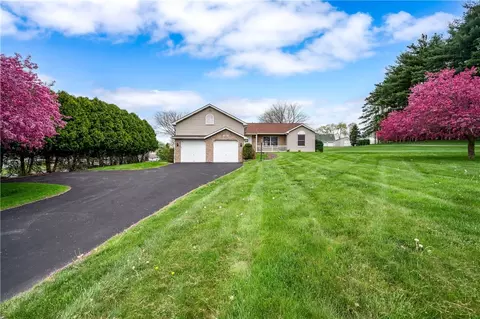 295 Holyoke Rd, Butler, PA 16001
