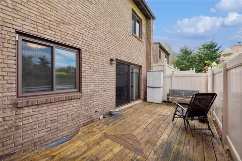Exterior - 202 Georgetown Ln #202, Export, PA 15632 photo 3 of 5