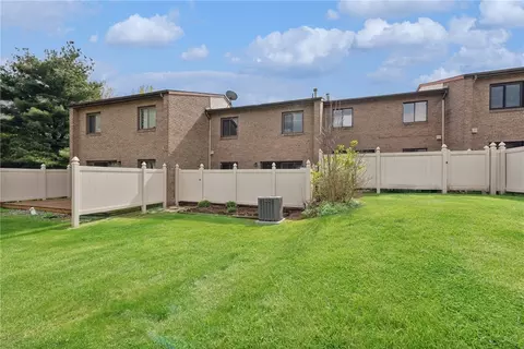 Exterior - 202 Georgetown Ln #202, Export, PA 15632 photo 5 of 5