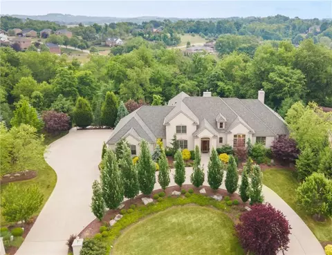 206 Rosewood Ct, Venetia, PA 15367