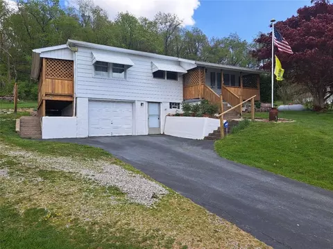 1083 Flatwoods Rd, Vanderbilt, PA 15486