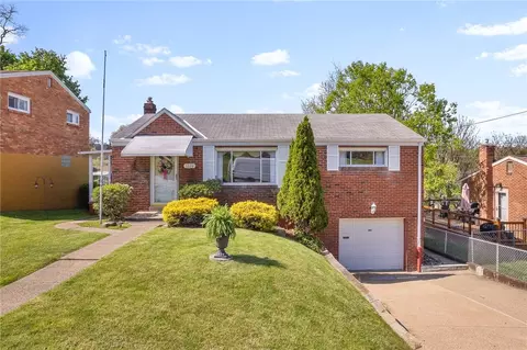 1226 Round Top St, Pittsburgh, PA 15205