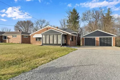 615 Hall Ave, Aliquippa, PA 15001