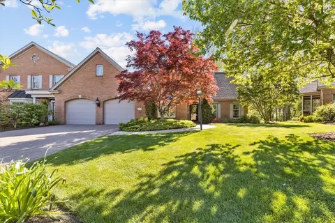 935 Red Oak, Pittsburgh, PA 15238