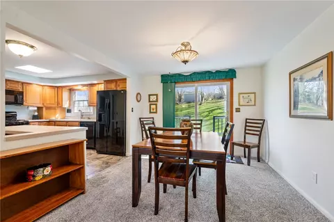 5 Mallard Ct, Export, PA 15632 photo 4
