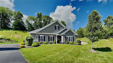 103 Resolution Dr, Mars, PA 16046