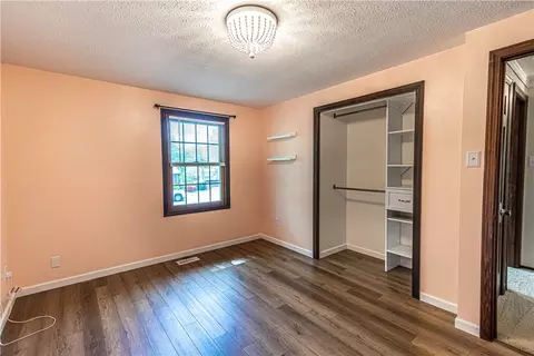 Bedroom - 338 Jackson Dr, Apollo, PA 15613 photo 4 of 6