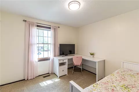 Bedroom - 338 Jackson Dr, Apollo, PA 15613 photo 6 of 6