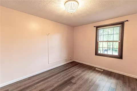 Bedroom - 338 Jackson Dr, Apollo, PA 15613 photo 3 of 6