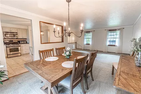 Dining - 338 Jackson Dr, Apollo, PA 15613 photo 2 of 2