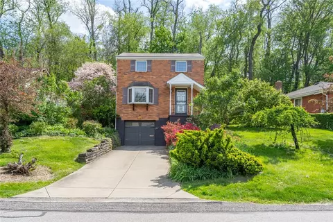 576 Brinwood, Pittsburgh, PA 15227