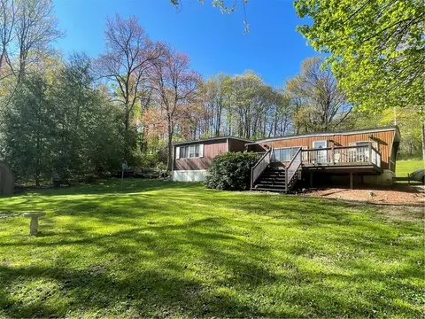 256 Kreinbrook Hill Rd, Acme, PA 15610
