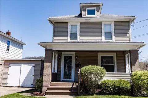 3912 College Ave, Beaver Falls, PA 15010