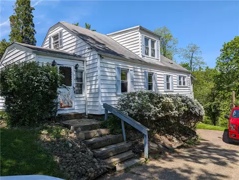 488 Highland Ridge Rd, Claysville, PA 15323