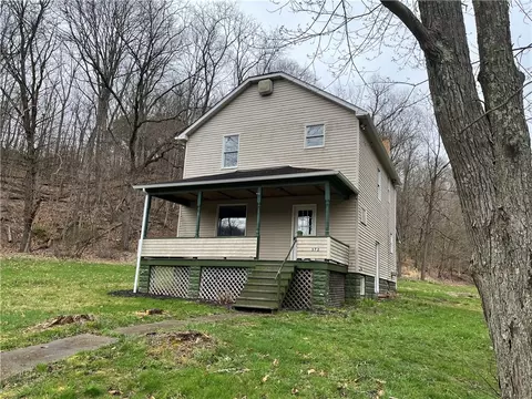 372 Ice Pond Rd, Leechburg, PA 15656