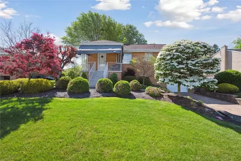 111 Starling Dr, Mckees Rocks, PA 15136
