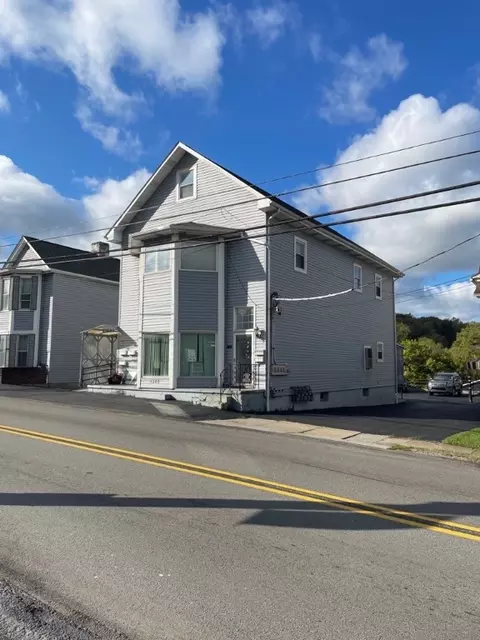 1308 Main St, Burgettstown, PA 15021