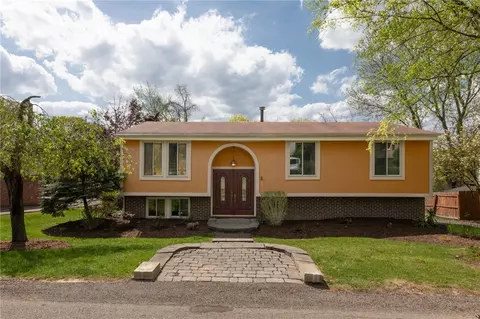 503 Glen Malcolm Dr, Glenshaw, PA 15116