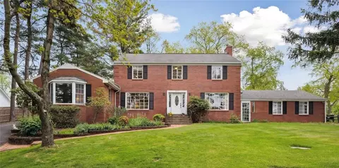 900 Field Club Rd, Pittsburgh, PA 15238