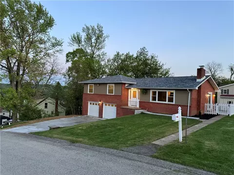 151 Grandview Ave, Donora, PA 15033