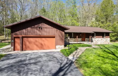 168 Hickory Hollow Rd, Somerset, PA 15501