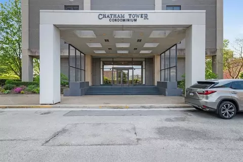 112 Washington Pl #14B, Pittsburgh, PA 15219