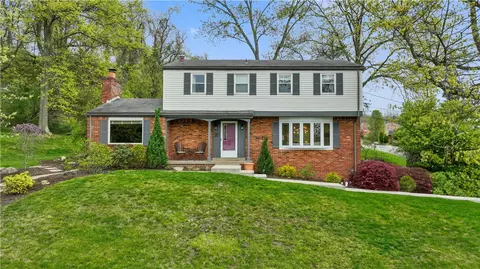 2 Lear Dr, Pittsburgh, PA 15235