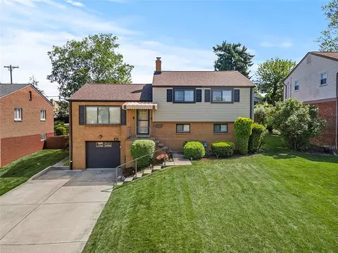 465 Nantucket Dr, Pittsburgh, PA 15236