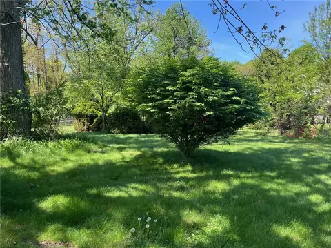 127 Hazel St, Irwin, PA 15642 photo 5