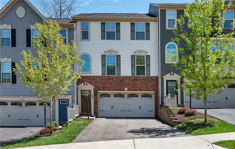 103 Arbor Trail Dr, Mckees Rocks, PA 15136