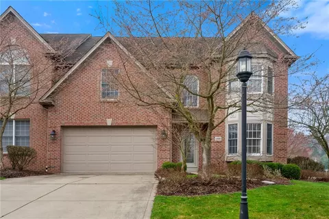 1500 Staunton Dr, Coraopolis, PA 15108